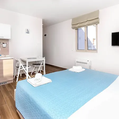 Apartments Maestral Tivat Exterior photo
