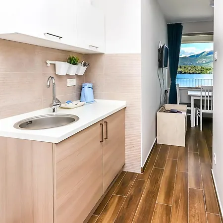 Apartments Maestral Tivat Exterior photo